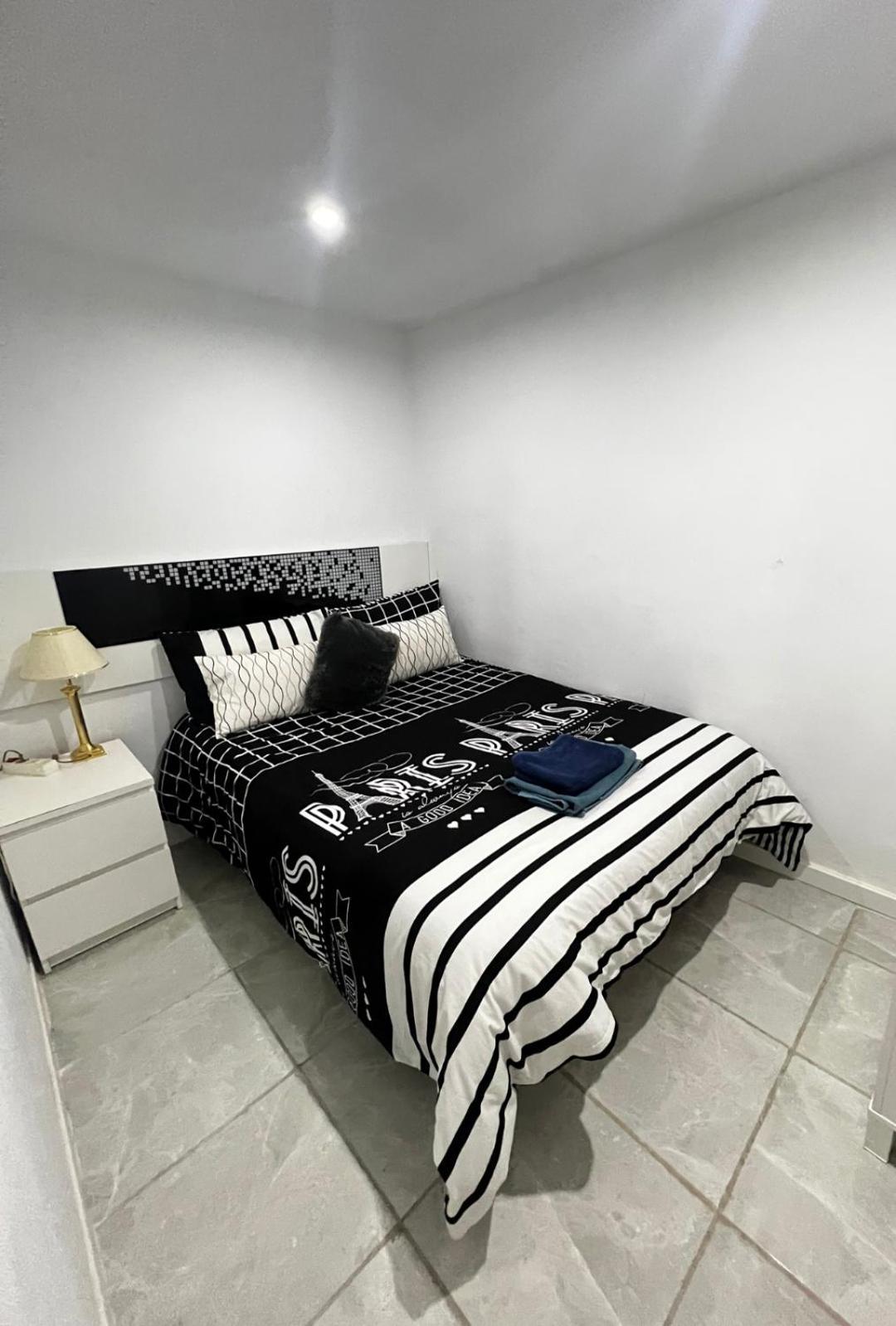 Апартаменты Apartamento Centrico Economico En Berga P1 Экстерьер фото